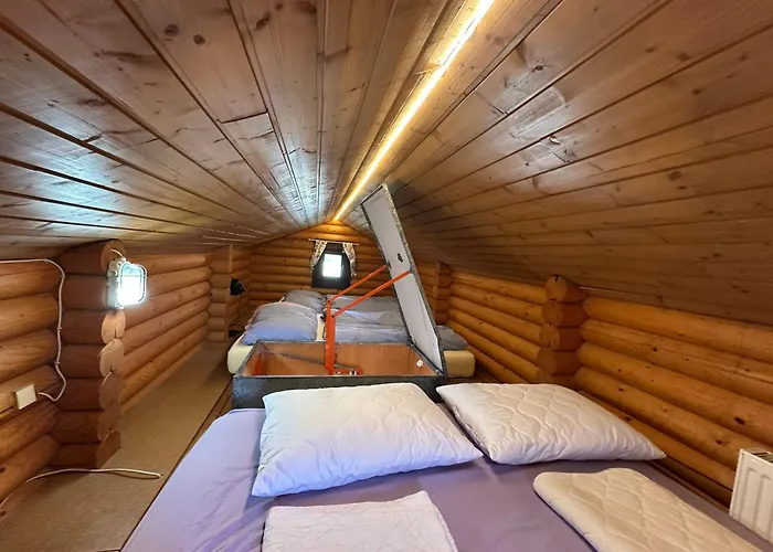 Gemütliche Blockhütte in Wiennähe Zofing Foto